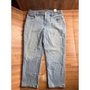 Chico's So Slimming Girlfriend cropped jeans size 12 (2)